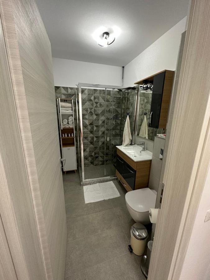 Glamart Apartment Craiova Extérieur photo